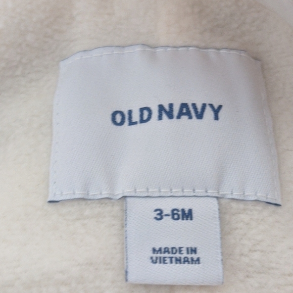 Old Navy polka dot baby snowsuit - 3-6 months - Picture 2 of 2